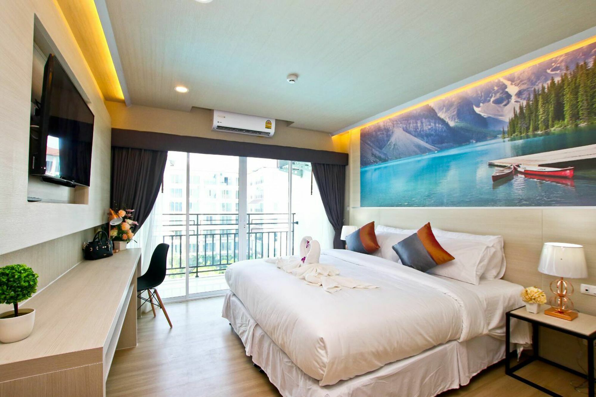 Le Breeze Resort Cha-Am Exterior photo