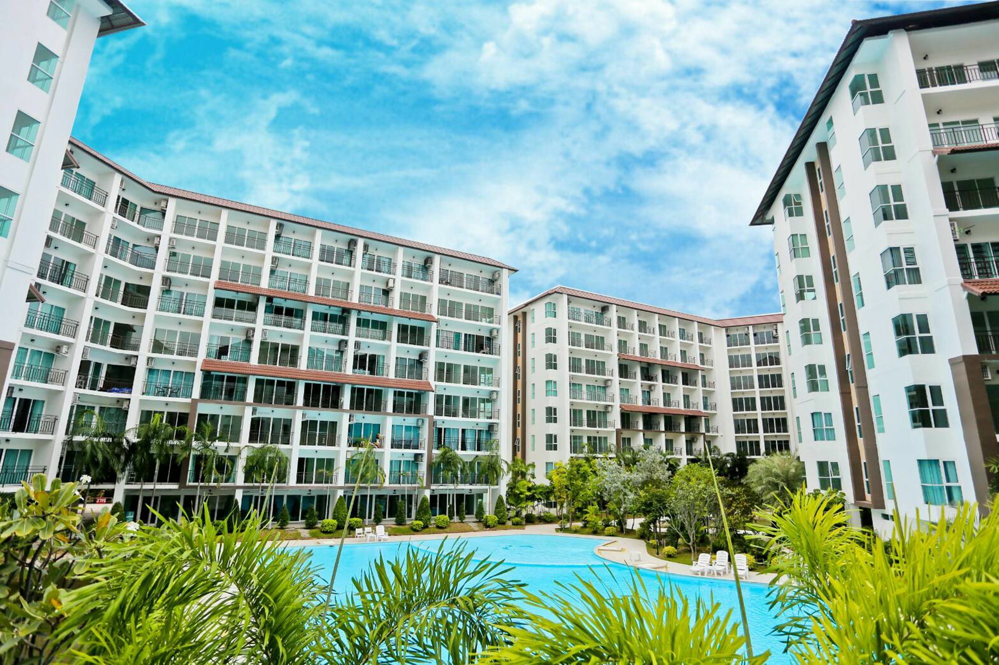 Le Breeze Resort Cha-Am Exterior photo