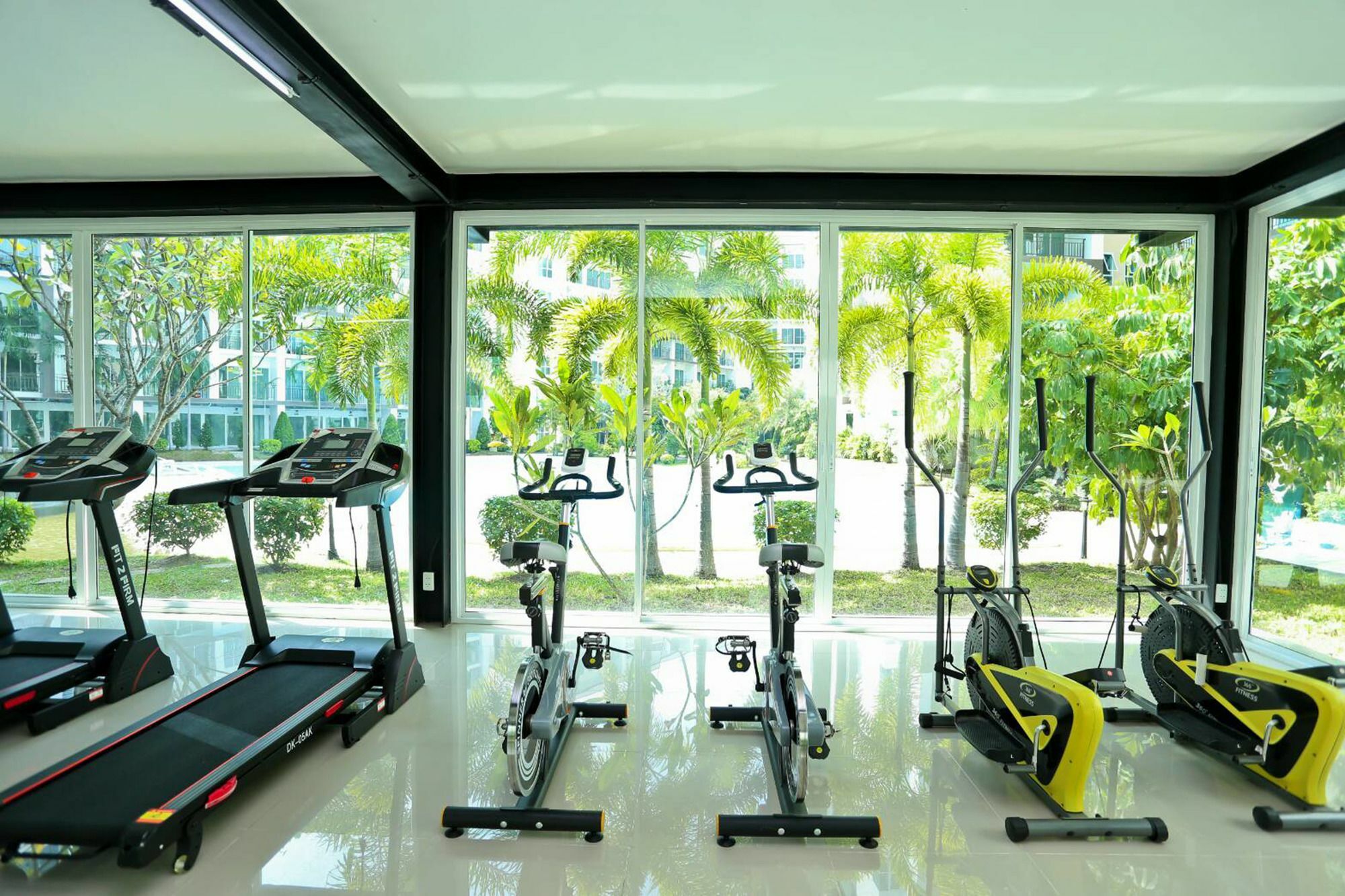 Le Breeze Resort Cha-Am Exterior photo